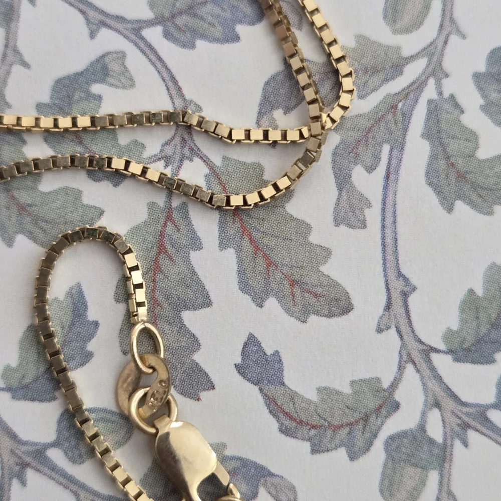 Gold Chain - Picture 5 of 14